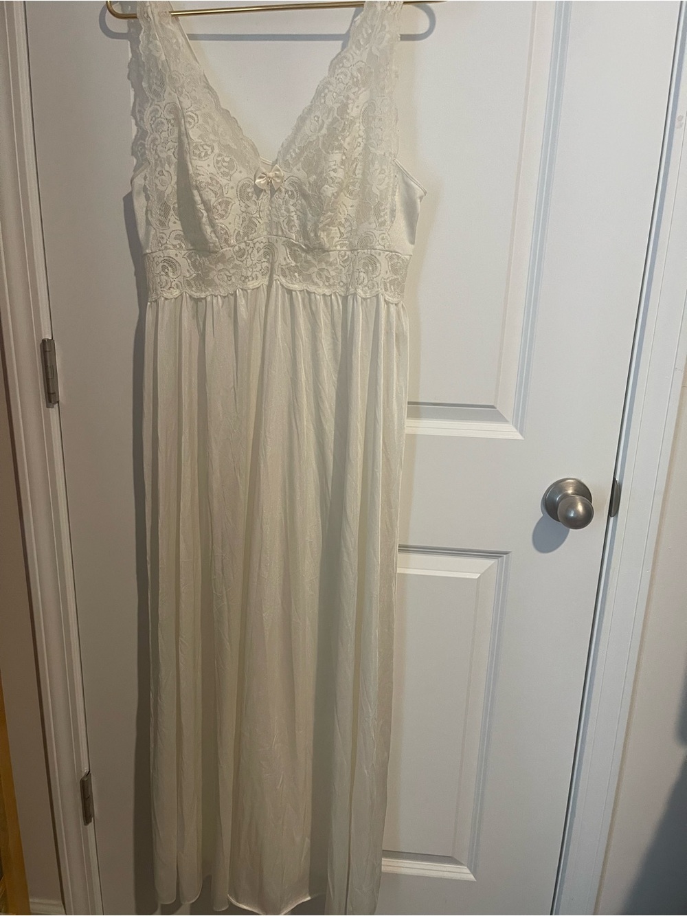 Women's Cream Lace Bodice Nightgown - Shoreline Vintage Large 18Pit-Pit 53 Long